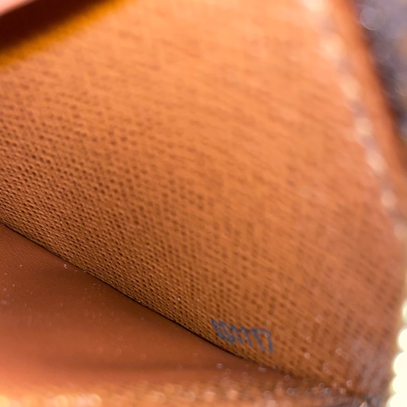 🤎 AUTHENTIC LOUIS VUITTON ZIPPY WALLET IN MNG 🤎 - Picture 6 of 8